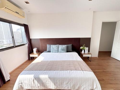 Nana SkyView Retreat 2 Bedroom 2 Bath Nana BTS
