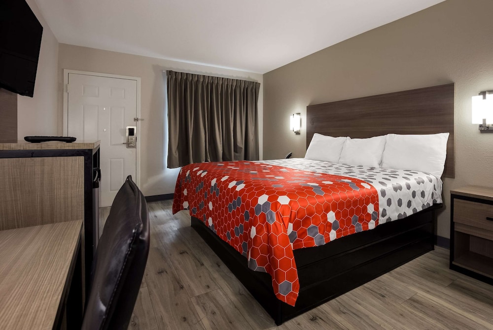 Econo Lodge Mobile Airport Blvd. - photo 18