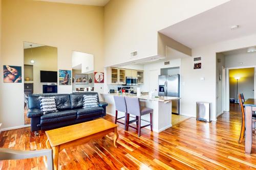 Mariner Village 307 — 4-Star Luxury Hotel in Seabrook, United States