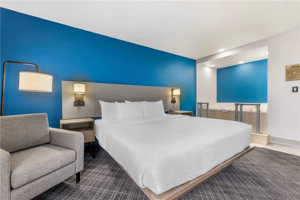 Comfort Inn Bourbonnais near I 57 - photo 17
