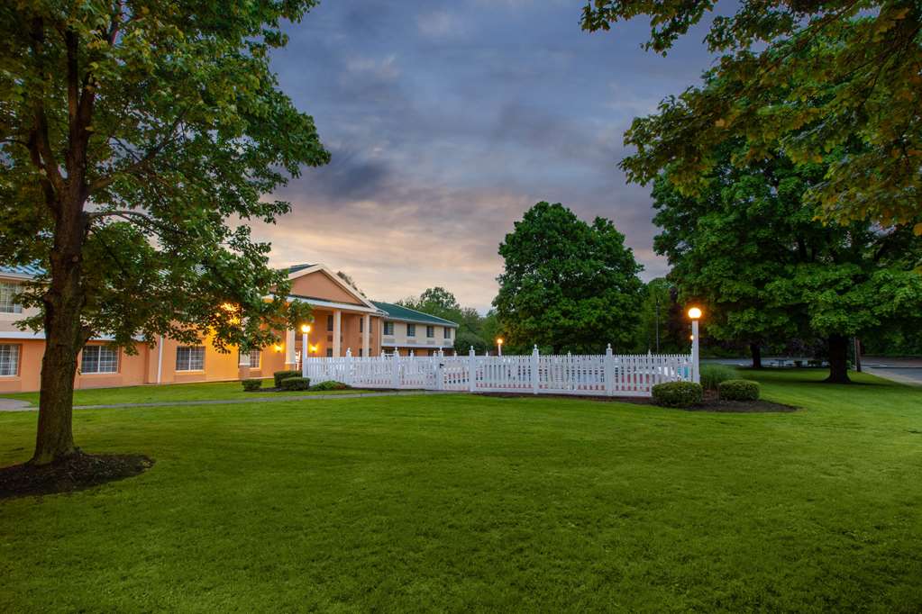 Baymont by Wyndham Harrisburg - photo 16
