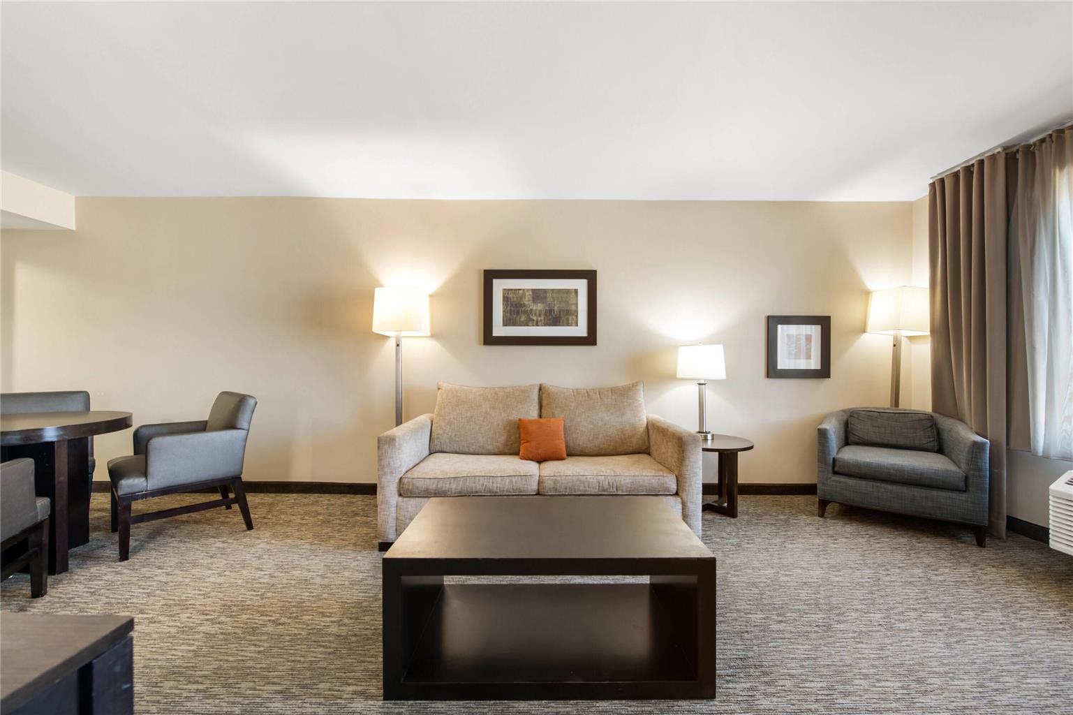 Wingate by Wyndham Slidell New Orleans East Area - photo 30