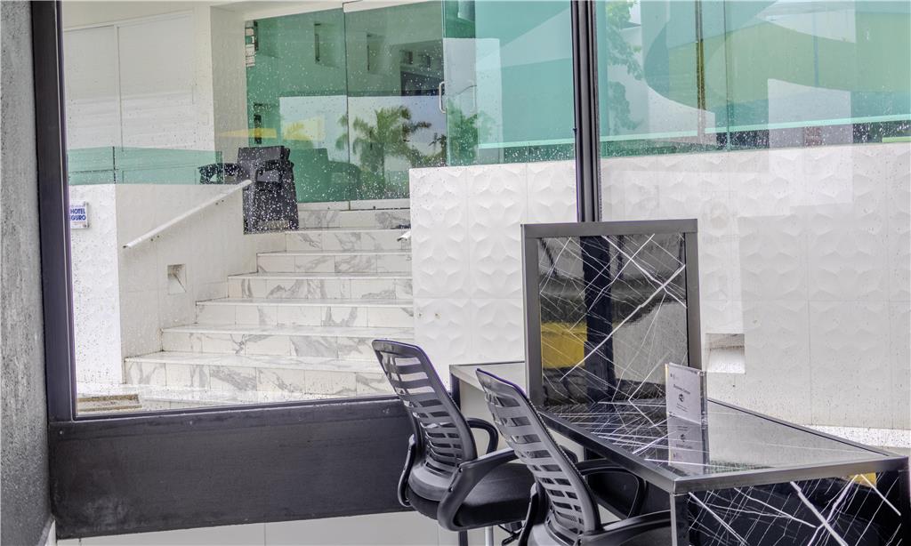 Have to work? Don't worry, we have everything for your total comfort!