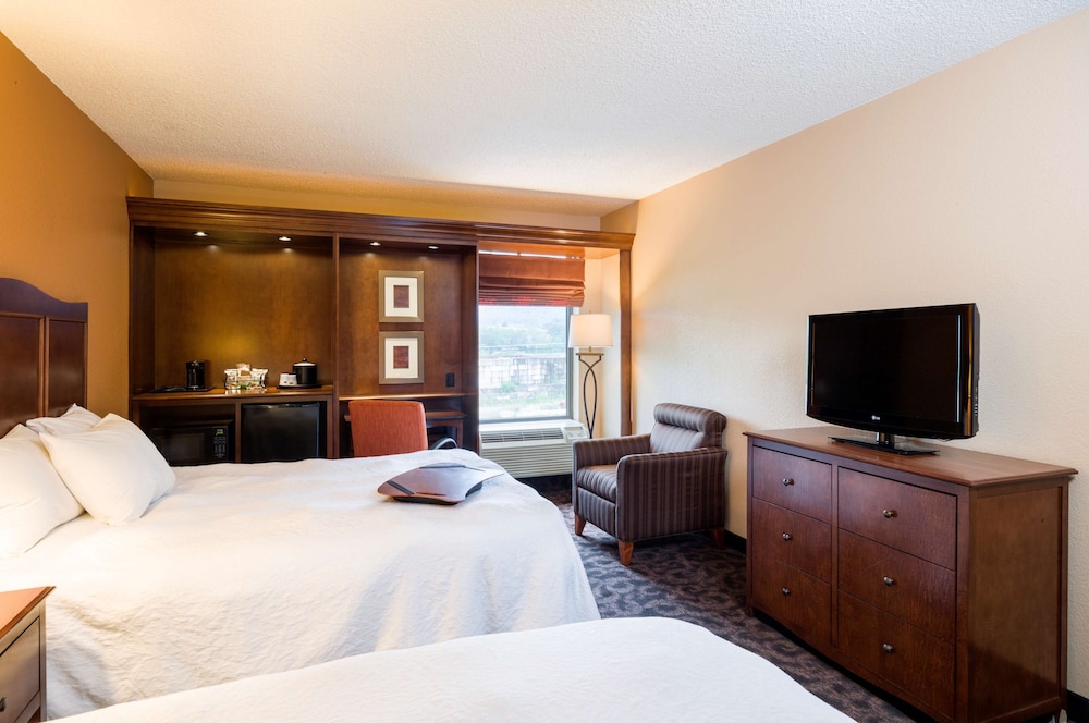 Hampton Inn Danville - photo 12