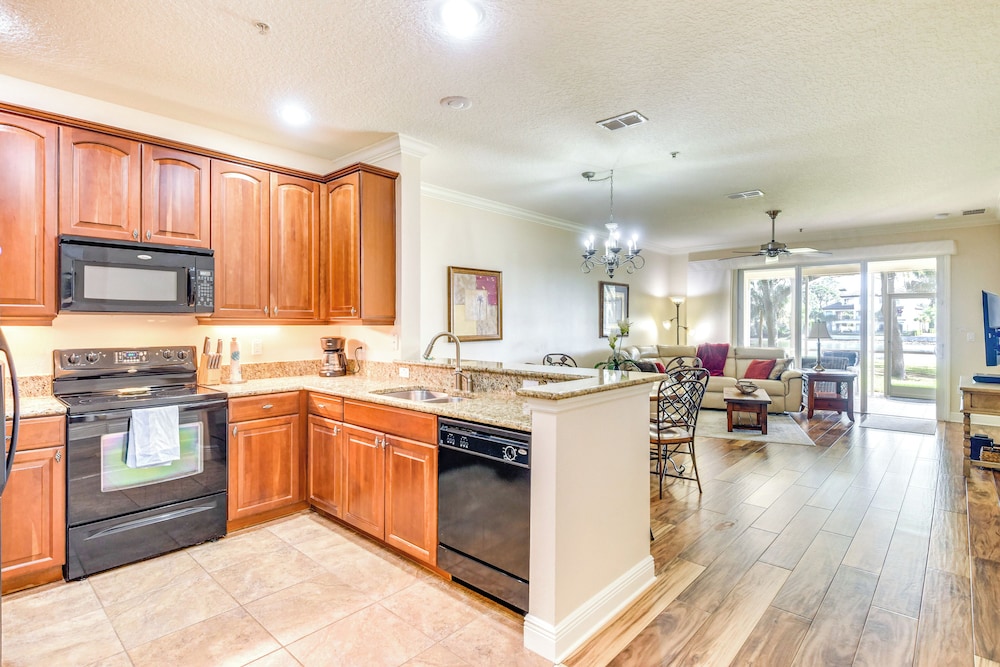 Riverfront Palm Coast Getaway w Resort Amenities - photo 7