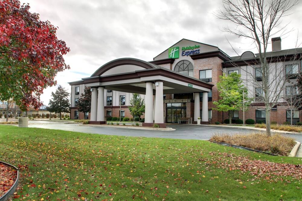 Holiday Inn Express Milwaukee North Brown Deer Mequon by IHG - photo 46