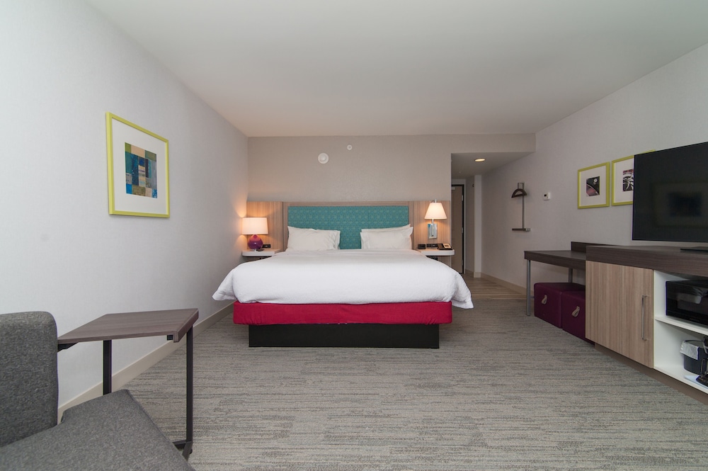 Hampton Inn Norwich - photo 11
