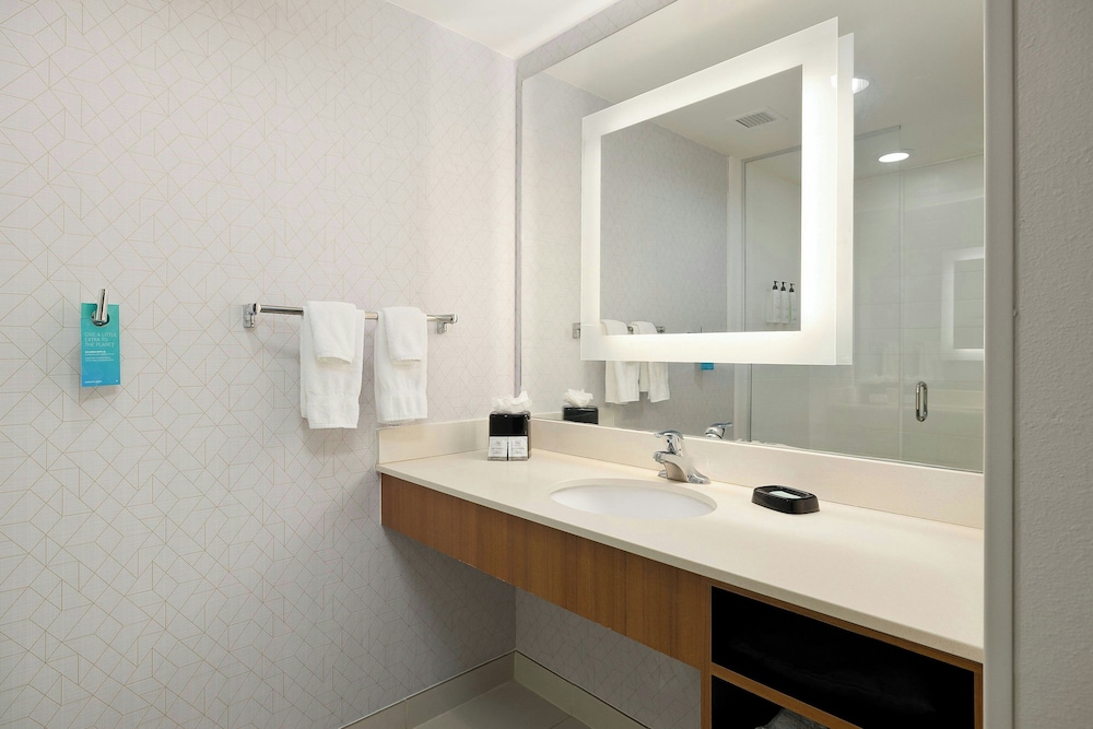 SpringHill Suites by Marriott McAllen Convention Center - photo 33
