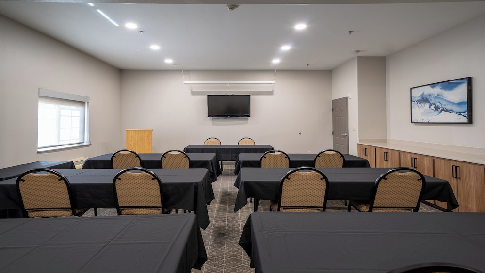 Candlewood Suites Baytown by IHG - photo 57