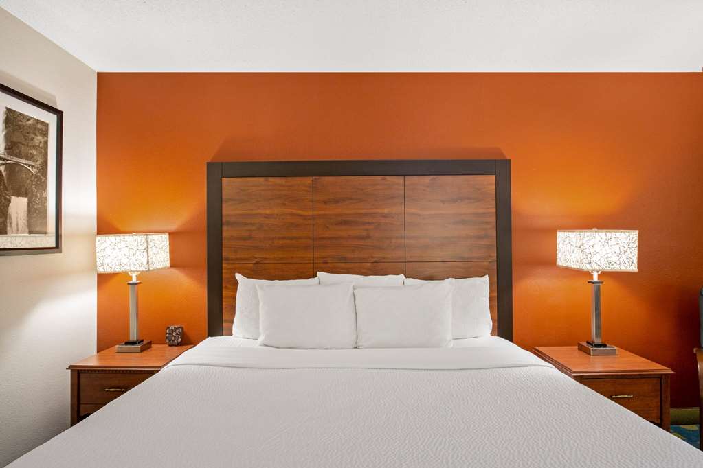 La Quinta Inn by Wyndham Auburn Worcester - photo 14