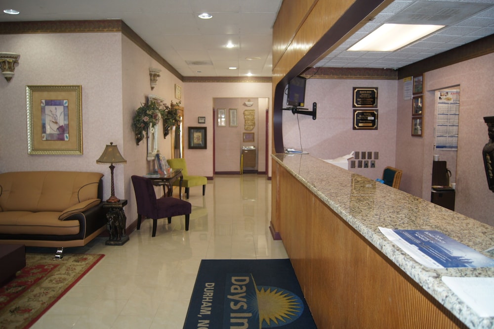 Days Inn by Wyndham Durham Near Duke University - photo 4