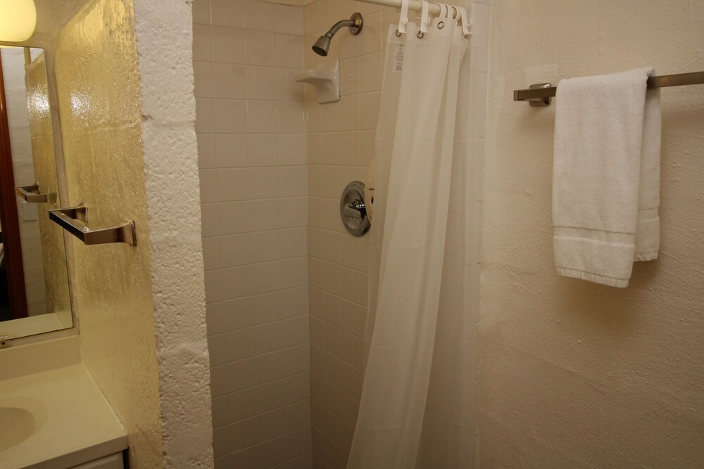 Driftin Sands Motel - photo 35