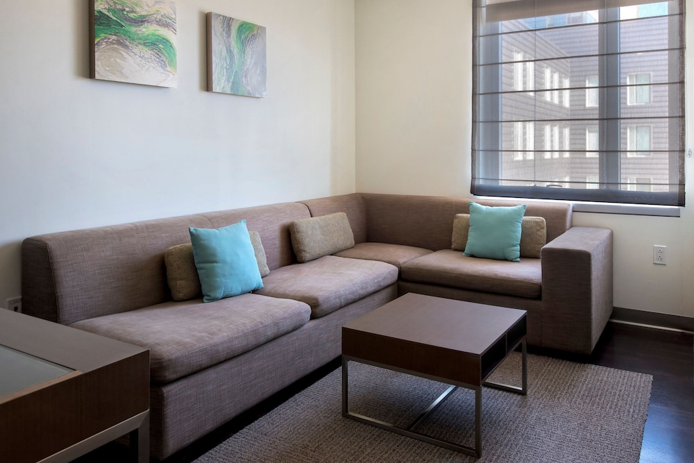 Element by Marriott Boston Seaport District - photo 19