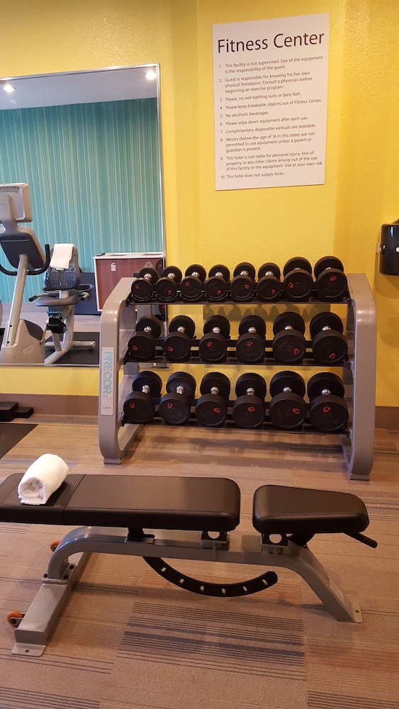 Holiday Inn Express Howe by IHG - photo 22