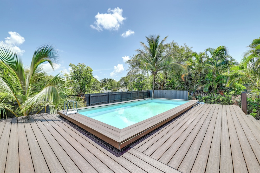 Delray Beach Home with Pool about 4 Mi to Beach — 4-Star Luxury Hotel in Delray Beach, United States