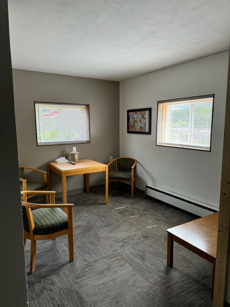 Terrace Motel - photo 10