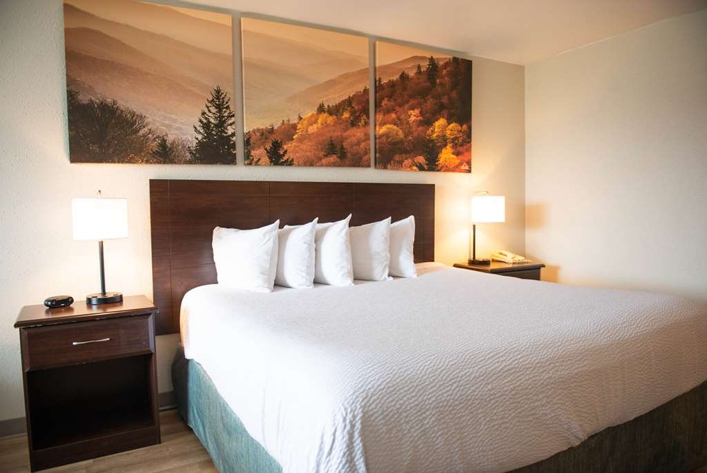 Days Inn by Wyndham Waynesboro - photo 14