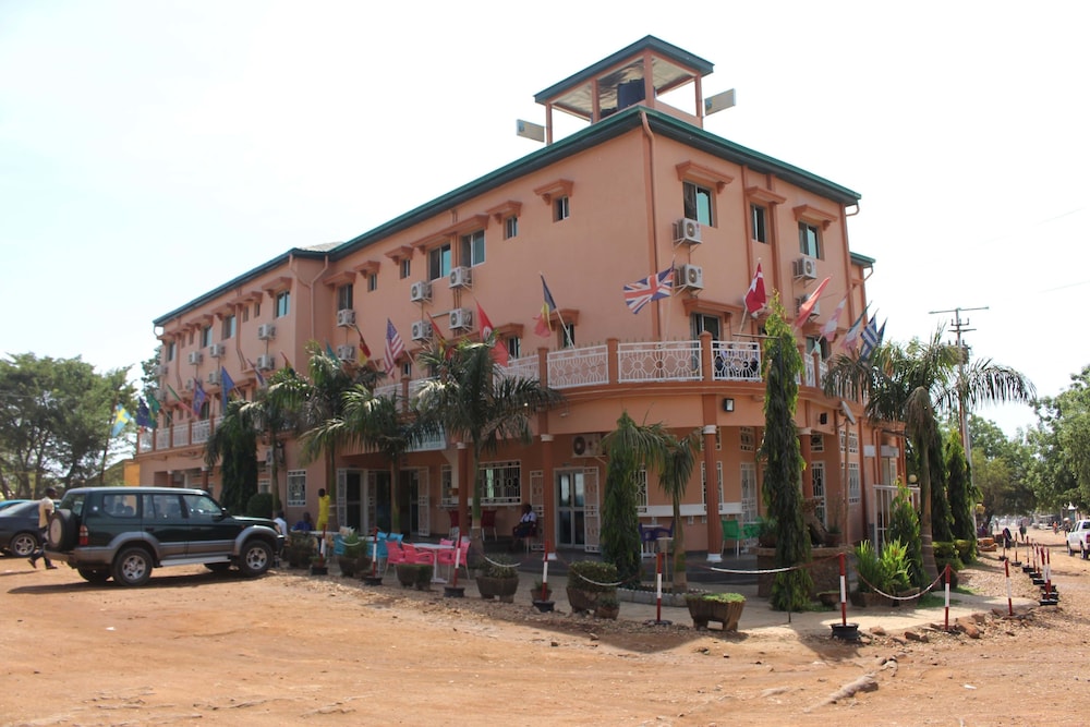 Hôtel la Tour d'Argent — hotel in Garoua