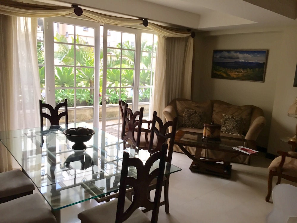 Edificio Cortijo Los Laureles 12 D in San Rafael, Costa Rica