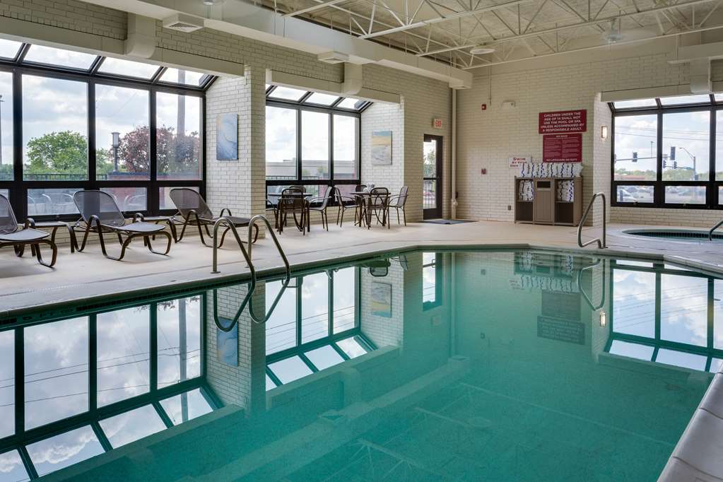 Drury Inn & Suites Columbia Stadium Boulevard - photo 16