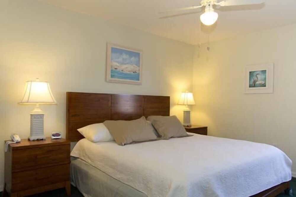 Sandy Pointe 210 - photo 2