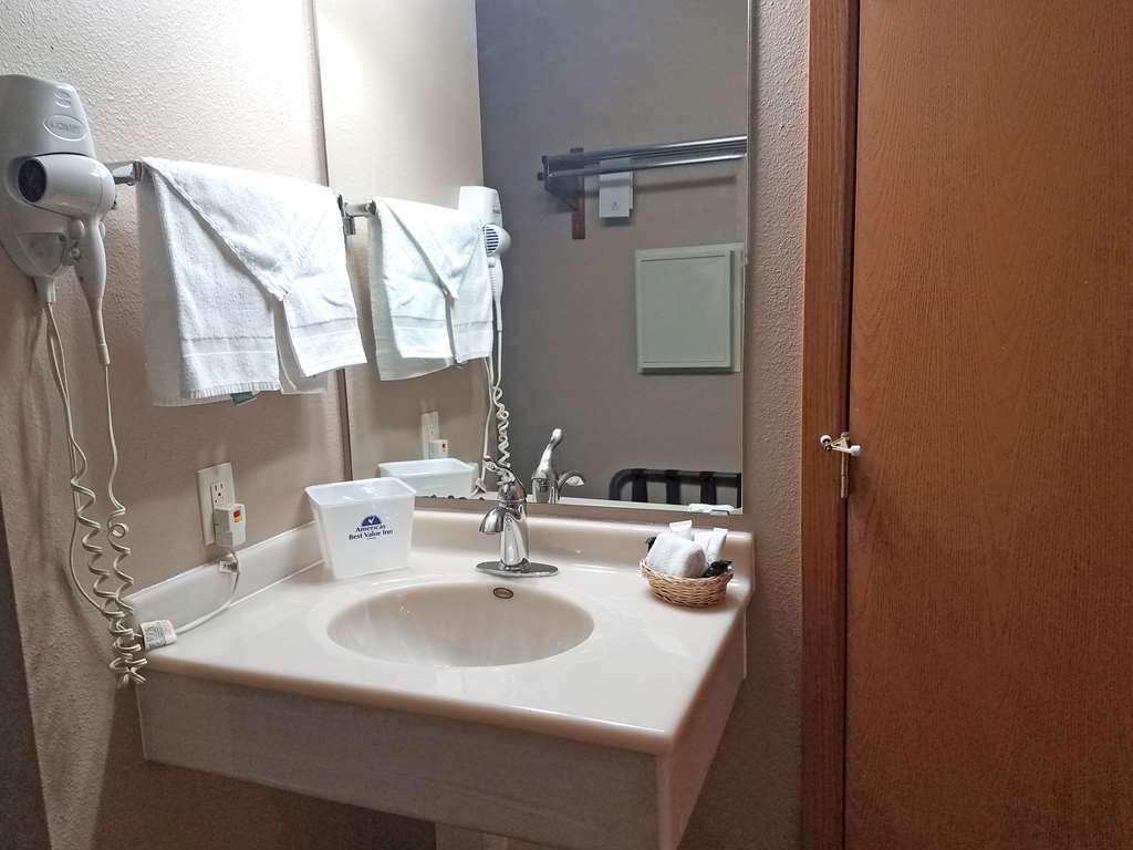 Americas Best Value Inn & Suites Bismarck - photo 18