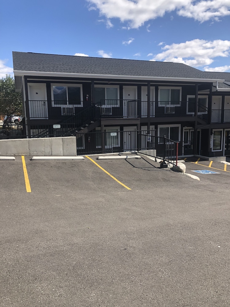 The Roosevelt Hotel Yellowstone - photo 42