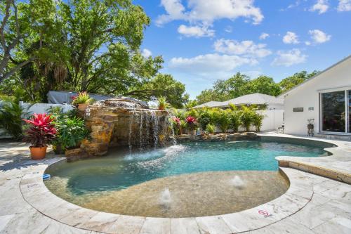 The Palm by DNY Prime in St. Petersburg, United States