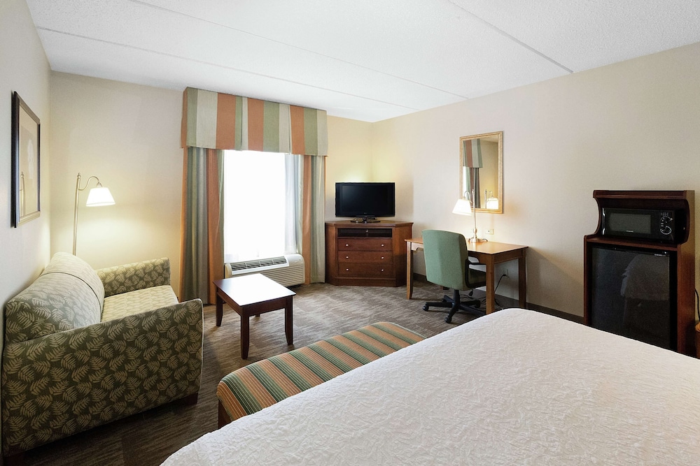 Hampton Inn & Suites Blairsville - photo 15
