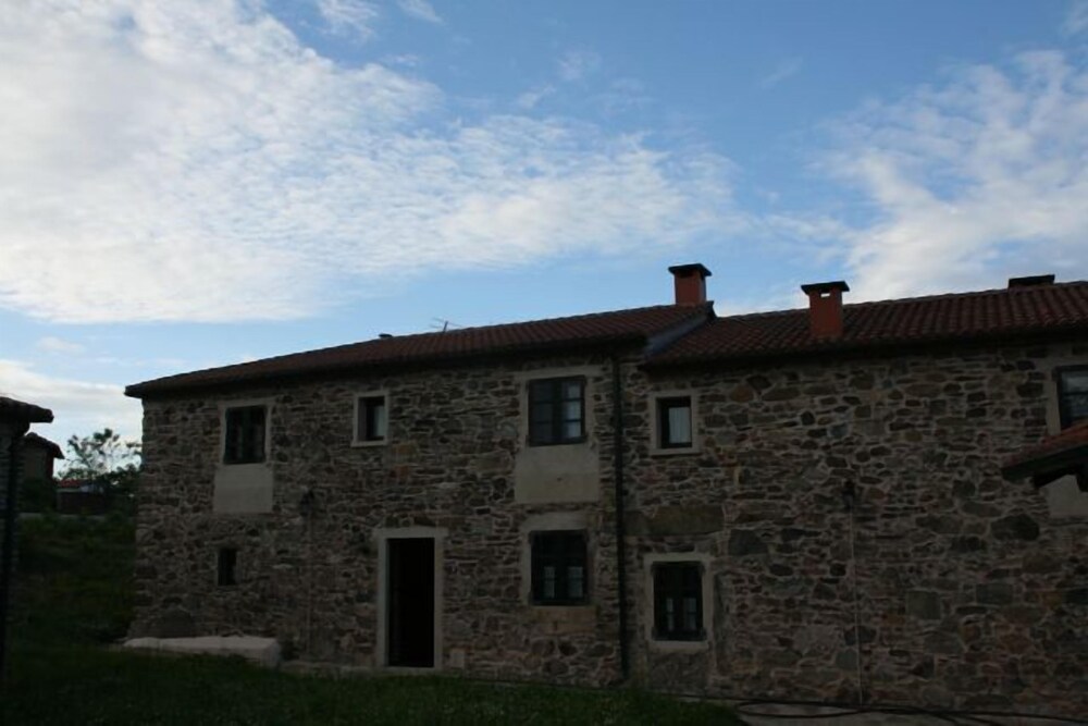 Naturlar Casa Teillor — 4-Star Luxury Hotel in Melide, Spain