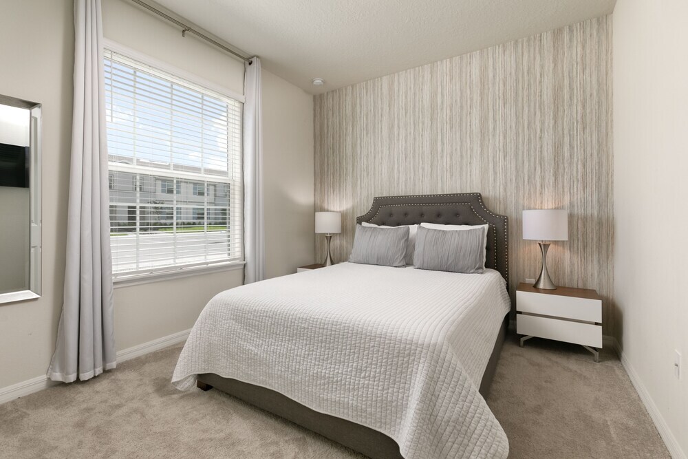 Gorgeous 5Bd with Pool @ Windsor Island Resort 111 - photo 2