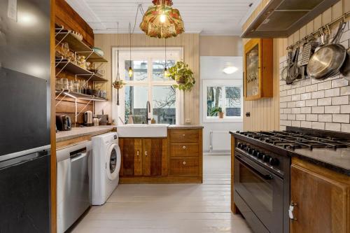 Cozy 1BR Fisherman Style Retreat in Reykjavik