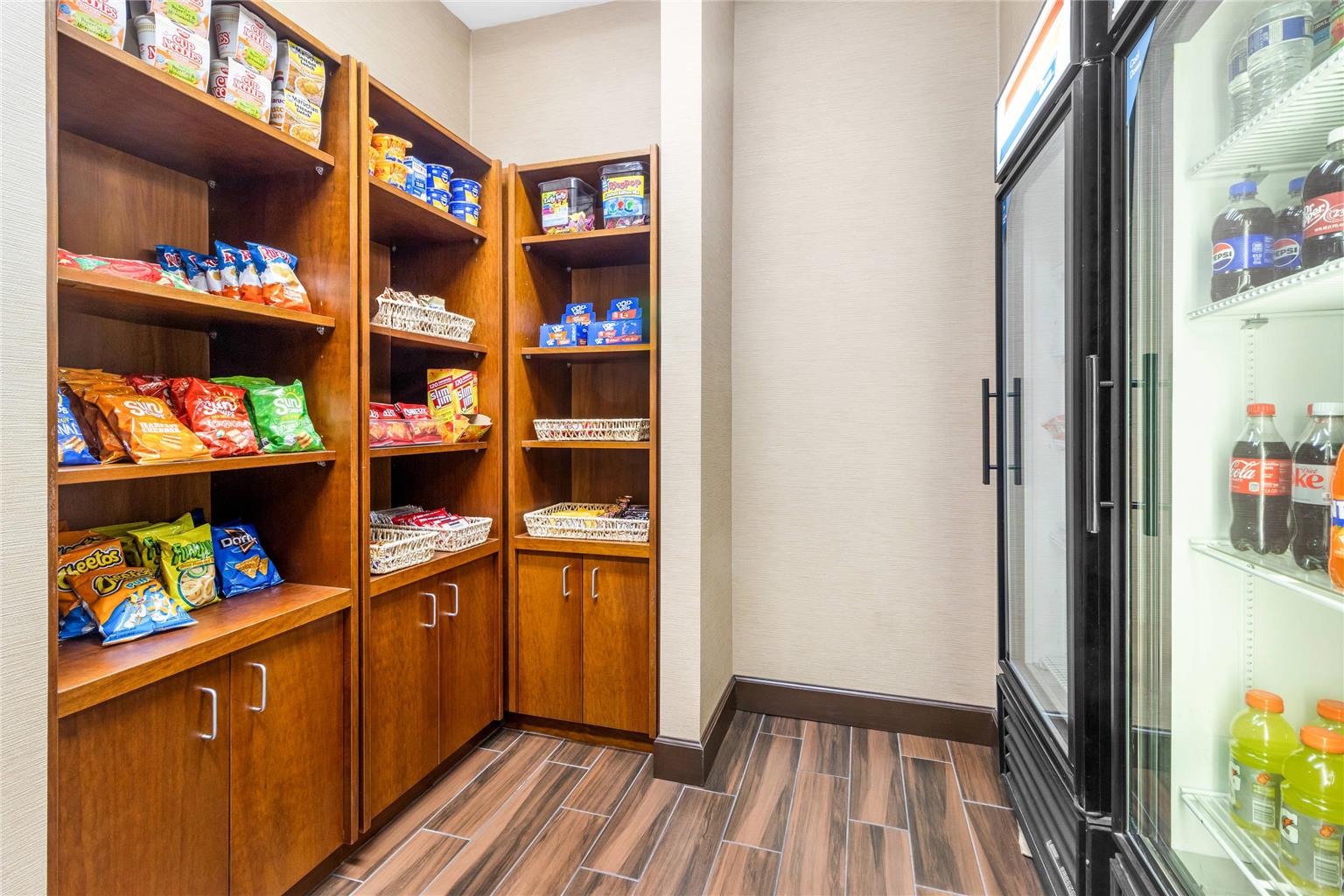 Comfort Suites Mount Vernon - photo 44
