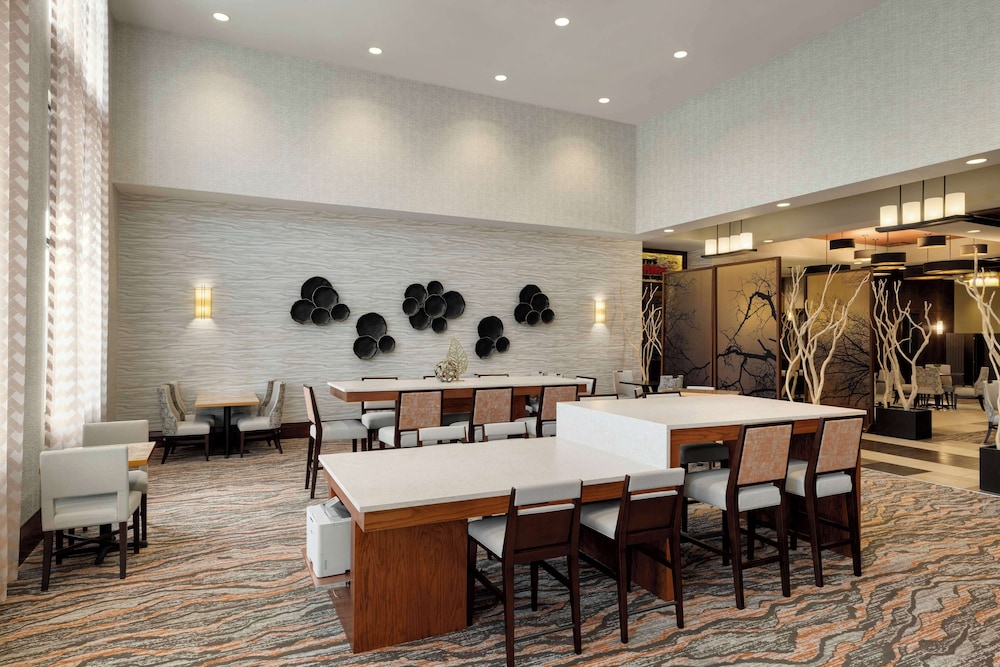 Embassy Suites Chattanooga Hamilton Place - photo 3