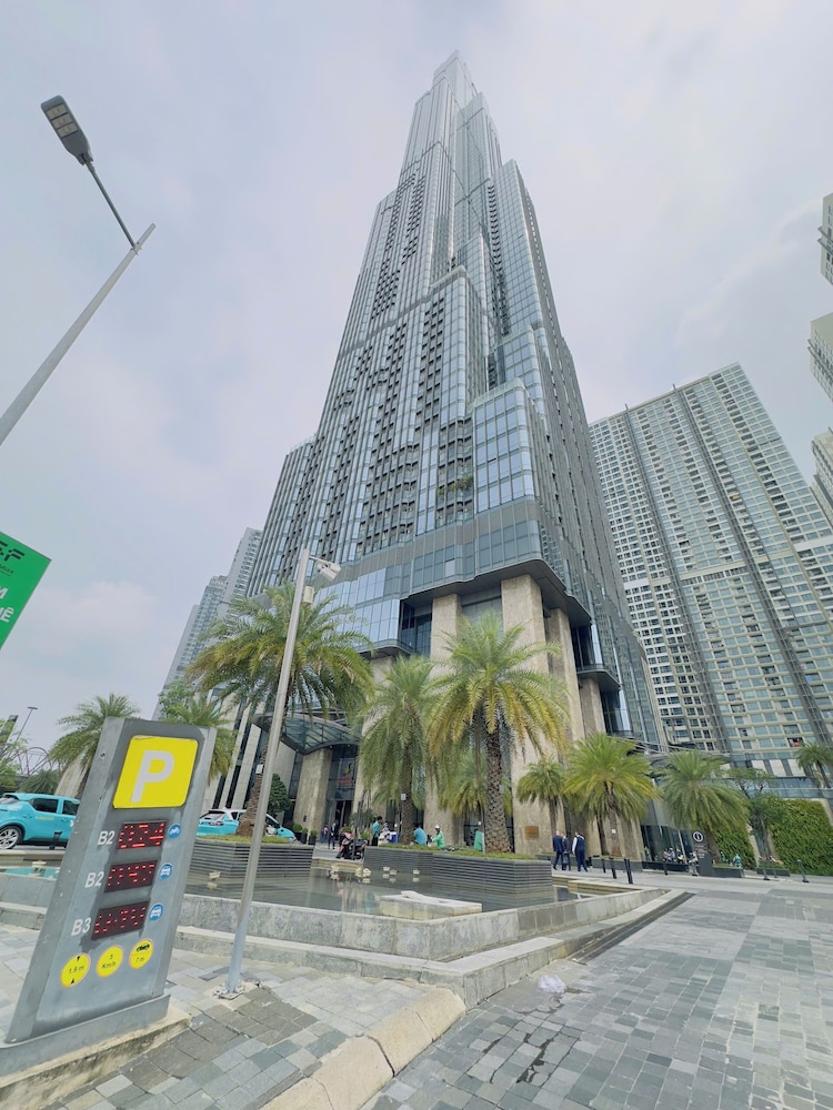 Nice Luxury Apartments Vinhome Central — 5-Star Luxury Hotel in Ho Chi Minh City, Vietnam
