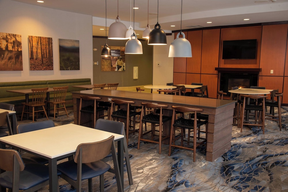 Fairfield Inn & Suites by Marriott Lewisburg - photo 16
