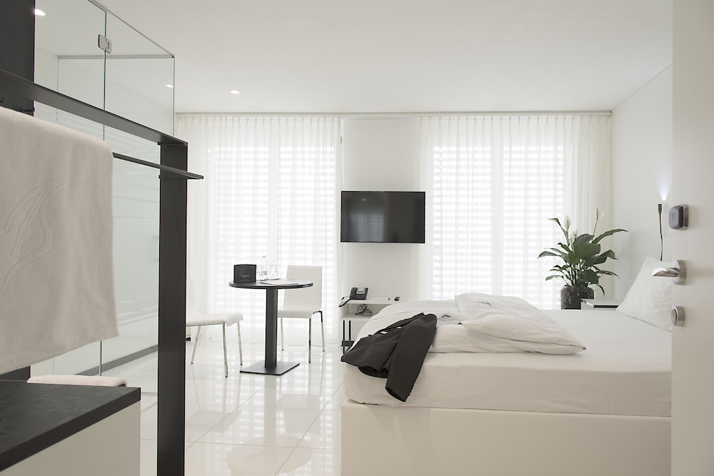 Residence Thessoni Home Hotel and Longstay — 4-Star Luxury Hotel in Zurich, Switzerland