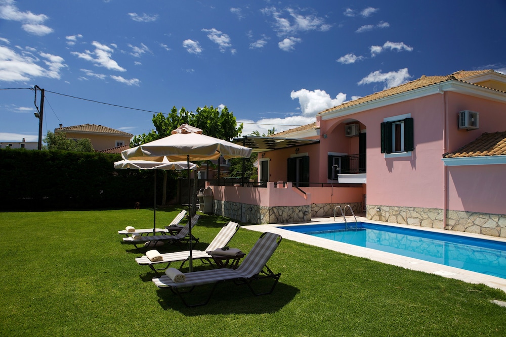 Anthemis Luxury Villas — 4-Star Luxury Hotel in Lefkada, Greece