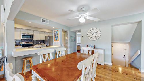 272 Turnberry Village - photo 10