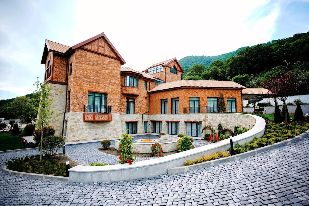 Hill Chalet Hotel & Resort in Qutqashen, Azerbaijan