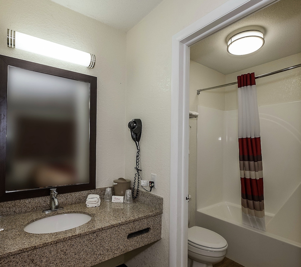 Red Roof Inn Lancaster Strasburg - photo 26