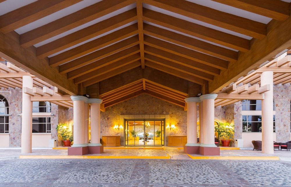 Club Solaris Los Cabos All Inclusive — 5-Star Luxury Hotel in San Jose Del Cabo, Mexico