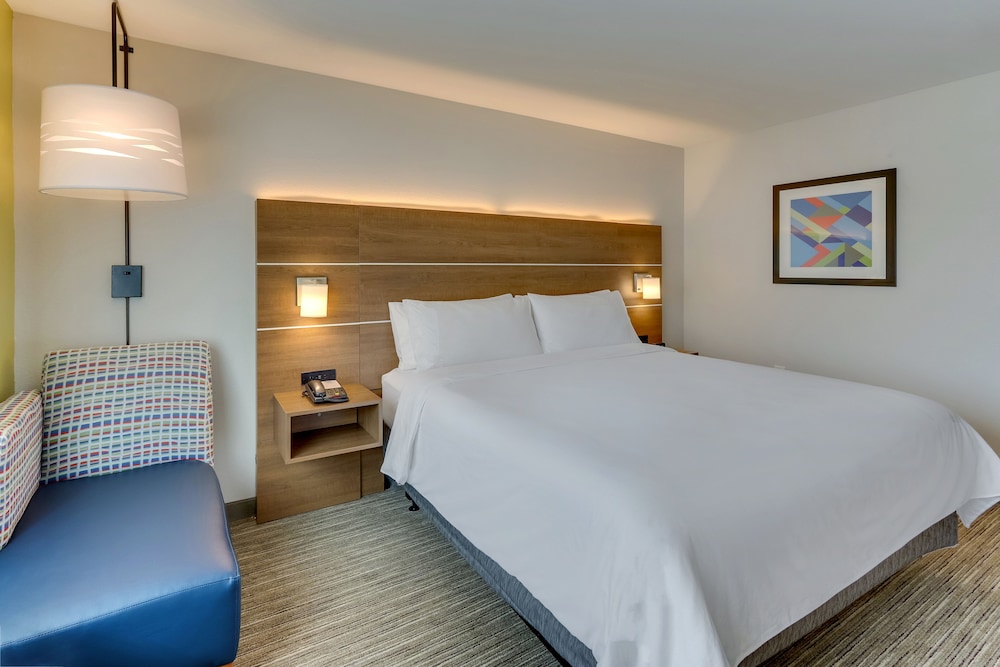 Holiday Inn Express & Suites Dawsonville by IHG - photo 14