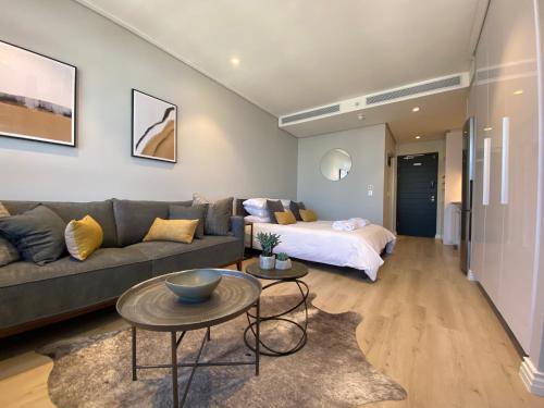 2505 Studio in Central Cape Town Wi Fi pool free parking — 4-Star Luxury Hotel in Cape Town, South Africa