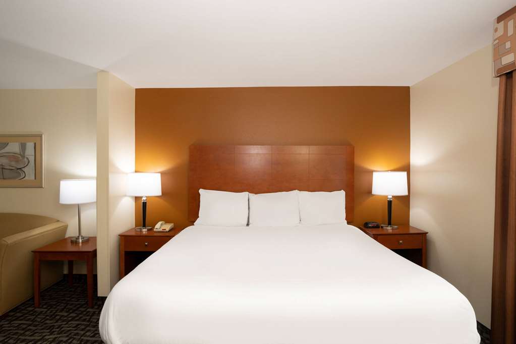 Baymont by Wyndham Savannah South - photo 31