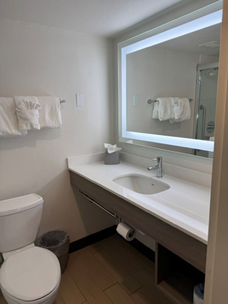 Holiday Inn Express Denver Central North by IHG - photo 20