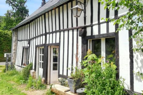 Maison rustique charmante à Sassetot le Mauconduit jardin. — 4-Star Luxury Hotel in Varengeville-Sur-Mer, France