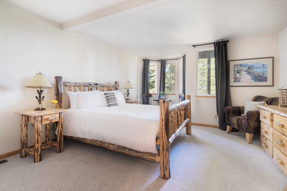 Sparrow by Avantstay Modern Mountain Retreat w Hot Tub Pool Table & Games - photo 20