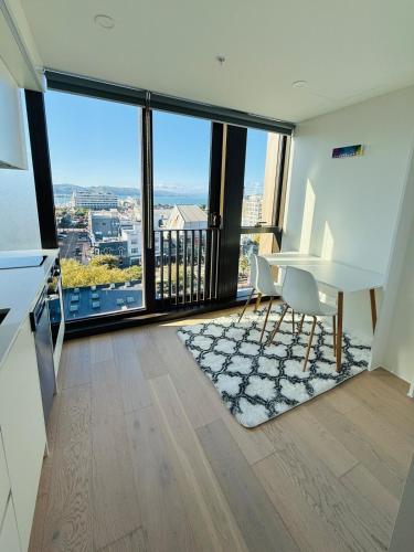Modern City Living with the Harbour Views — 4-Star Luxury Hotel in Wellington, New Zealand
