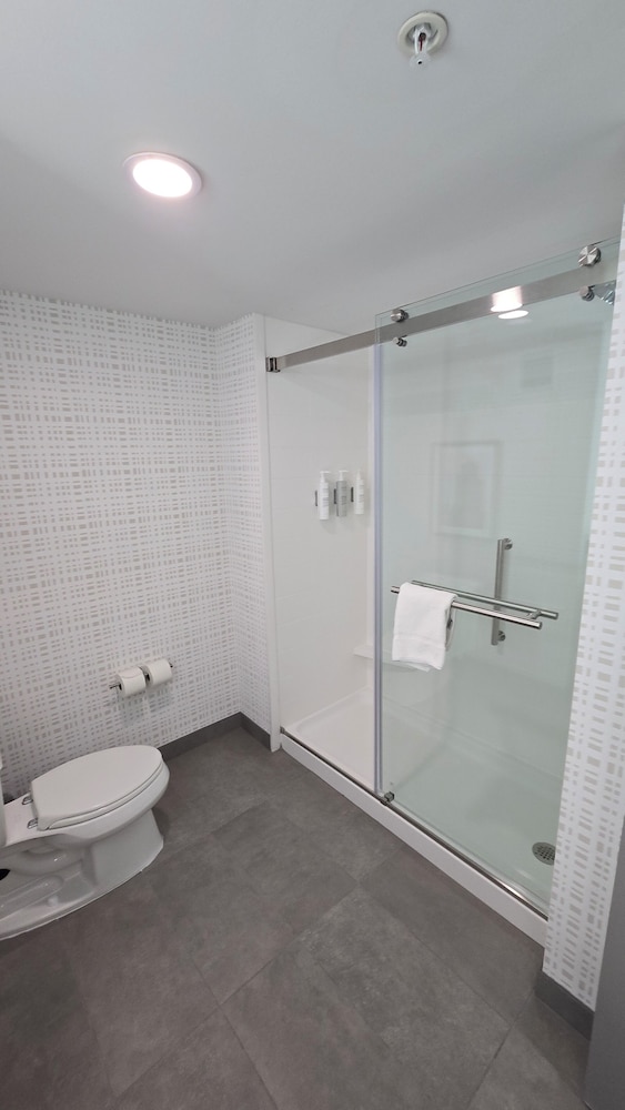 Hampton Inn & Suites Chicago Deer Park - photo 45